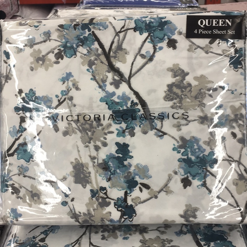 Queen sheet set